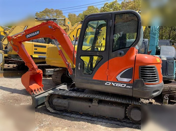 Мини-экскаватор DOOSAN DX60
