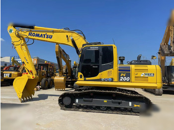 Гусеничный экскаватор KOMATSU PC200-8