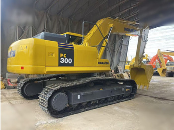 Гусеничный экскаватор KOMATSU PC300-7