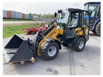 Компактный фронтальный погрузчик SCHÄFFER