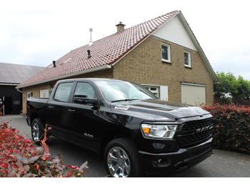 Легковой автомобиль DODGE