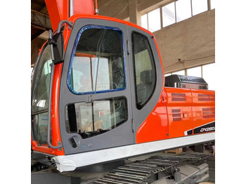 Экскаватор DOOSAN DX260
