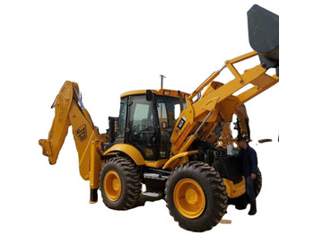 Экскаватор-погрузчик JCB 3CX
