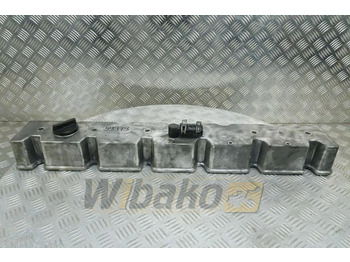 : фото в шапке страницы