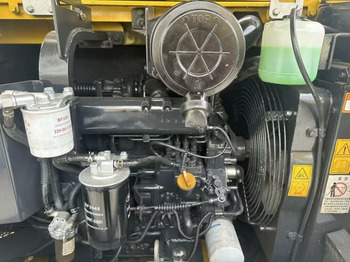 Гусеничный экскаватор KOMATSU PC56: фото 4