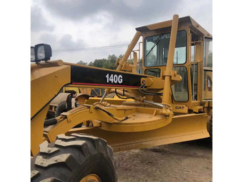 Грейдер CATERPILLAR 140H