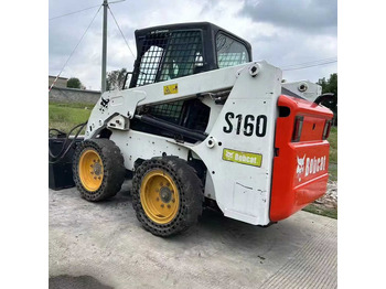 Мини-погрузчик с бортовым поворотом BOBCAT S160