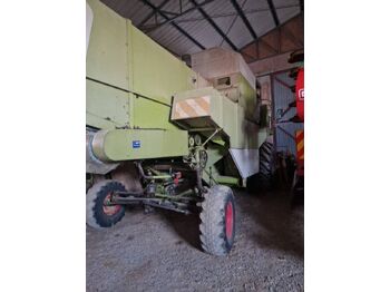 Зерноуборочный комбайн CLAAS Dominator