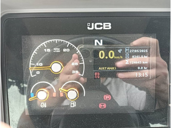 JCB Fastrac 4220  лизинг JCB Fastrac 4220: фото 5