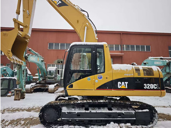 Гусеничный экскаватор CATERPILLAR 320CL
