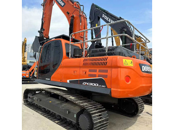 Гусеничный экскаватор DOOSAN DX300