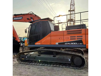Гусеничный экскаватор DOOSAN DX300
