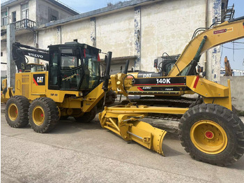 Грейдер CATERPILLAR 140K