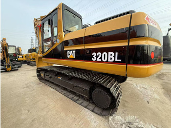 Гусеничный экскаватор CATERPILLAR 320BL