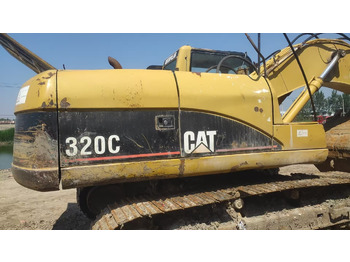 Гусеничный экскаватор CATERPILLAR 320C