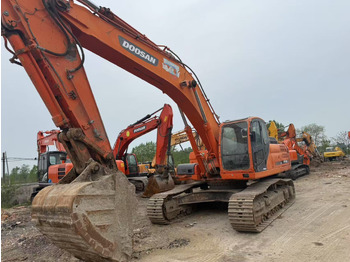 Гусеничный экскаватор DOOSAN