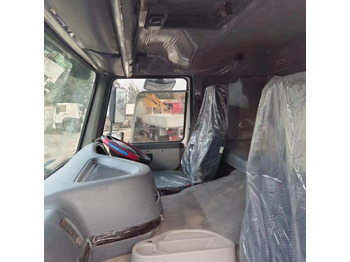 Самосвал для транспортировки цемента Howo dump truck: фото 5