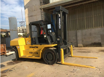 Дизельный погрузчик KOMATSU