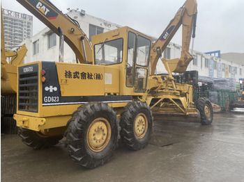 Грейдер KOMATSU