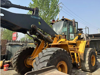 Колёсный погрузчик VOLVO L220F