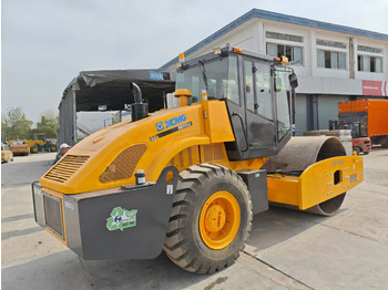 Дорожный каток XCMG XS163J