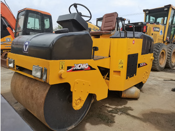 Дорожный каток XCMG