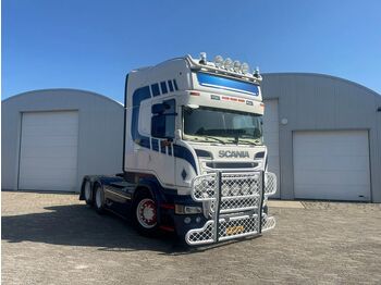 Тягач SCANIA R 580