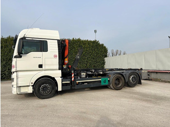 Крюковой мультилифт MAN TGX 26.480 SCARRABILE CON GRU DIETRO CABINA: фото 2