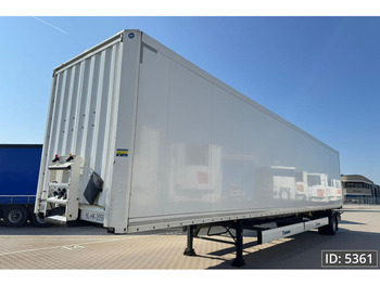 Полуприцеп-фургон KRONE