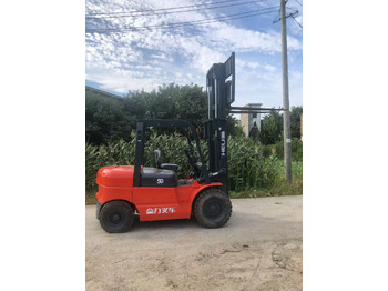 Дизельный погрузчик HELI