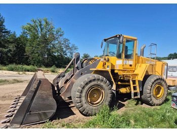 : фото в шапке страницы