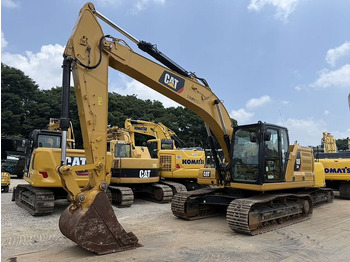 Гусеничный экскаватор CATERPILLAR 320