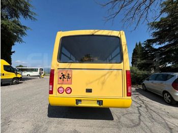 Школьный автобус Iveco Cacciamali: фото 5