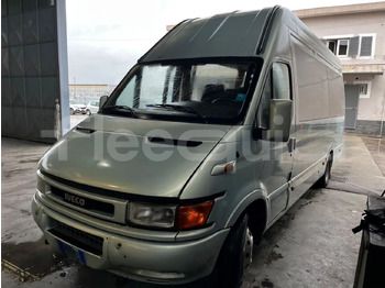 Микроавтобус, Пассажирский фургон Iveco Daily: фото 4