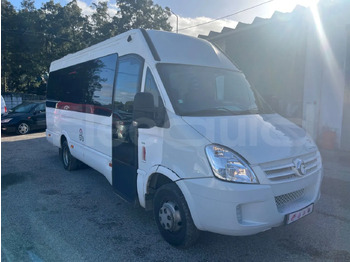 Микроавтобус IVECO Daily