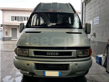 Микроавтобус IVECO Daily