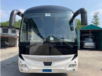 Туристический автобус IVECO Magelys