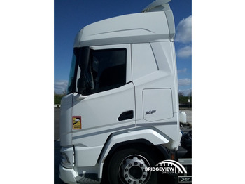 Грузовик-контейнеровоз/ Сменный кузов DAF XF 480