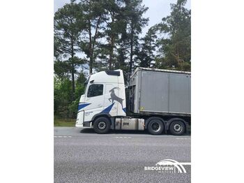Тягач VOLVO FH 500