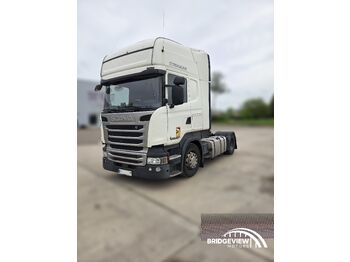 : фото в шапке страницы