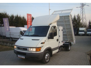 Малотоннажный самосвал IVECO Daily