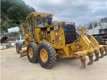 Грейдер CATERPILLAR 140H