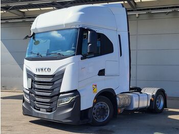 Тягач IVECO S-WAY