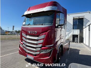 Тягач IVECO S-WAY