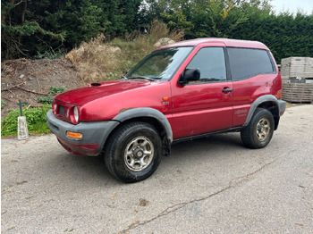 Легковой автомобиль NISSAN