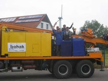 Буровая машина