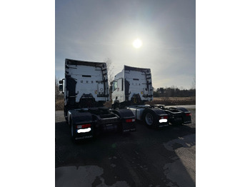 Тягач RENAULT T480: фото 4 Тягач RENAULT T480: фото 4