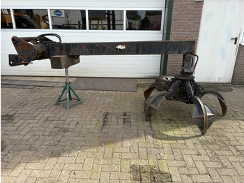 Телескопический погрузчик MANITOU