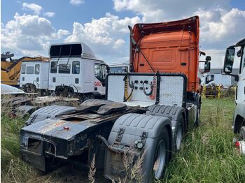 Тягач Scania R500: фото 5