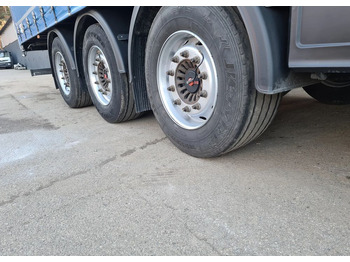 Тентованный полуприцеп Dinkel: фото 3